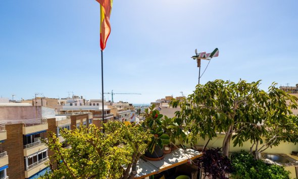 Reventa - Ático -
Torrevieja - Centro