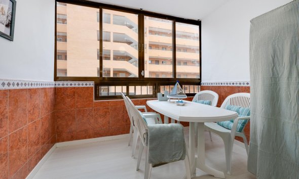 Revente - Apartment -
Torrevieja - Cabo Cervera