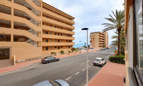 Revente - Apartment -
Torrevieja - Cabo Cervera