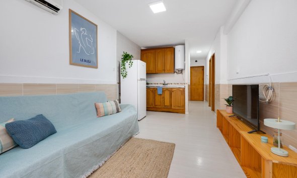 Revente - Apartment -
Torrevieja - Cabo Cervera