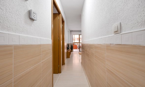 Revente - Apartment -
Torrevieja - Cabo Cervera