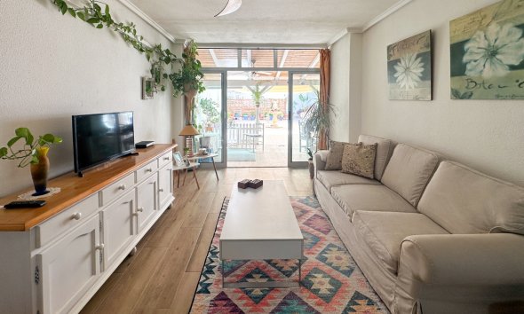 Resale - Apartment -
Torrevieja - Costa Blanca