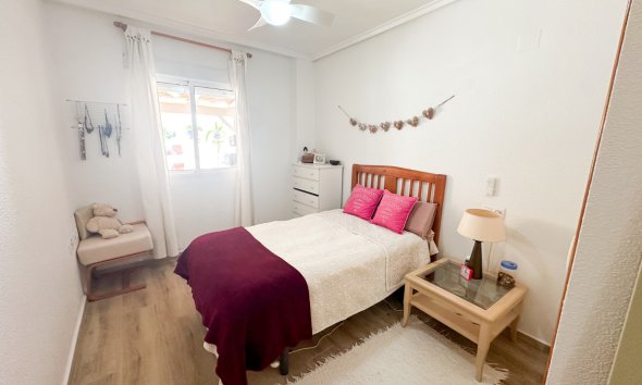 Resale - Apartment -
Torrevieja - Costa Blanca