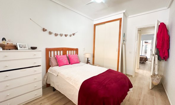 Resale - Apartment -
Torrevieja - Costa Blanca