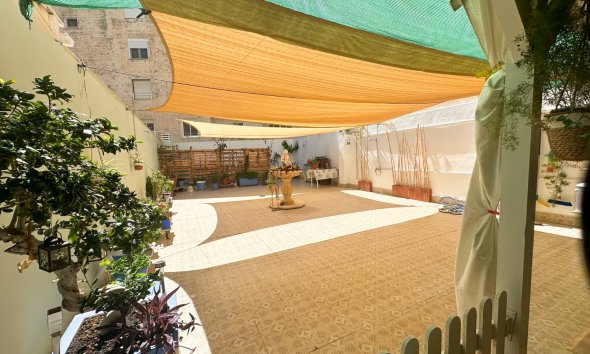 Resale - Apartment -
Torrevieja - Costa Blanca