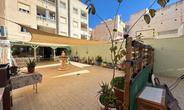 Resale - Apartment -
Torrevieja - Costa Blanca