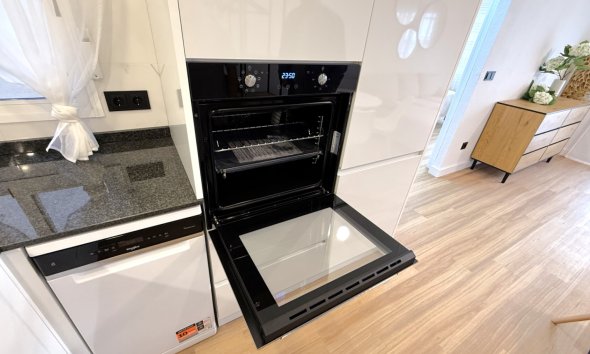 Revente - Apartment -
Torrevieja - Costa Blanca