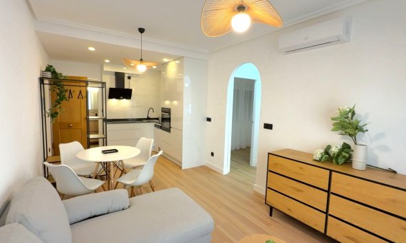 Revente - Apartment -
Torrevieja - Costa Blanca