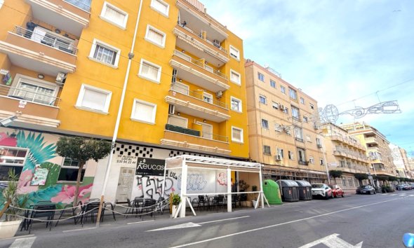 Revente - Apartment -
Torrevieja - Costa Blanca