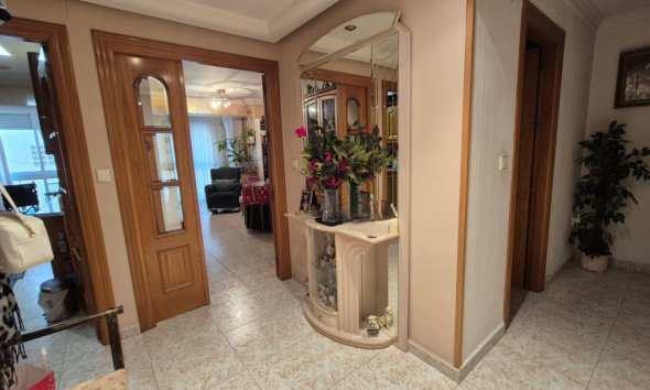 Resale - Apartment -
Torrevieja - Costa Blanca