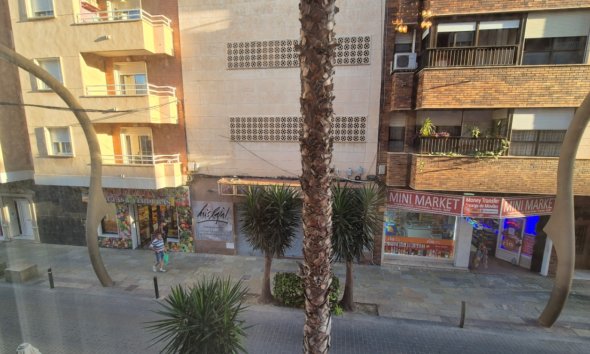 Resale - Apartment -
Torrevieja - Costa Blanca