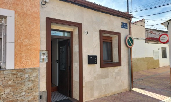 Reventa - Town House -
Formentera del Segura - Centro