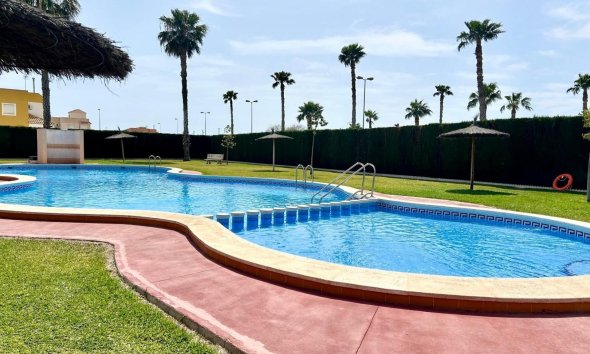 Reventa - Bungalow -
Torrevieja - El Limonar