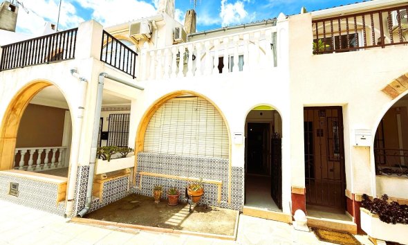 Resale - Town House -
Torrevieja - El Chaparral