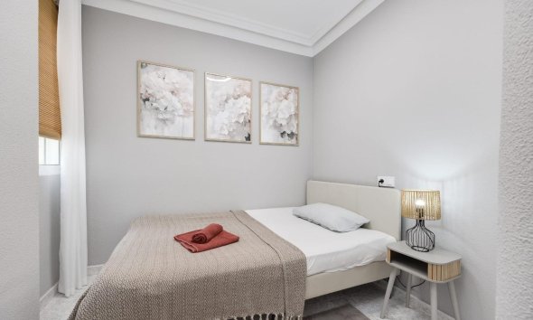 Resale - Apartment -
Torrevieja - Estacion De Autobuses