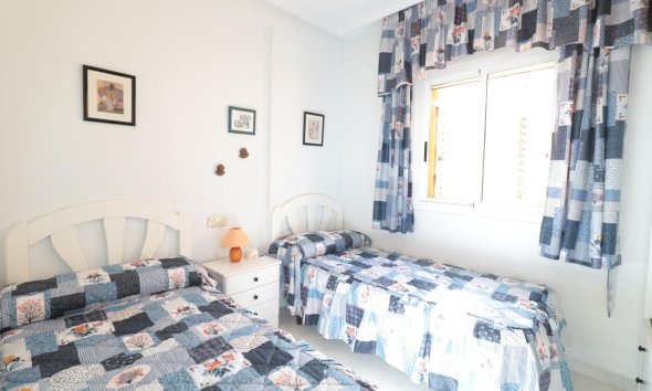 Reventa - Ático -
Torrevieja - Acequion