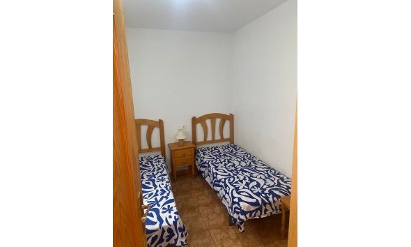Revente - Apartment -
Torrevieja - Centro