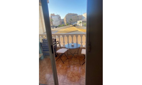 Revente - Apartment -
Torrevieja - Centro