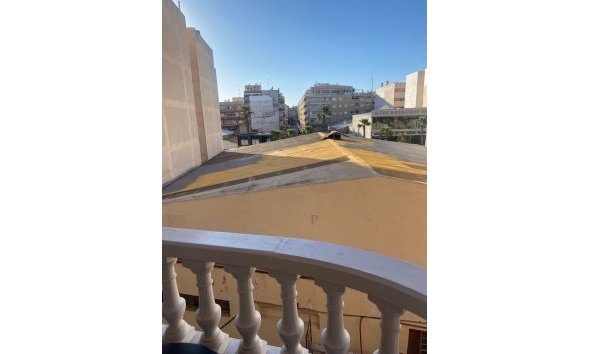 Revente - Apartment -
Torrevieja - Centro