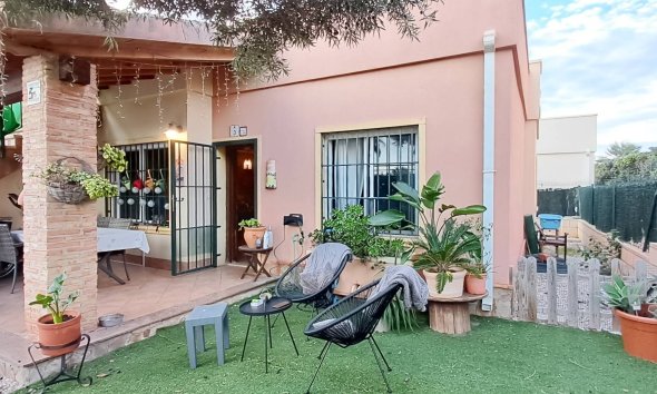 Reventa - Semi Detached -
Torrevieja - Parque Acuático - Sector 25