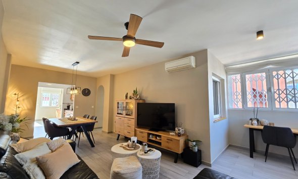 Revente - Apartment -
Orihuela Costa - Costa Blanca