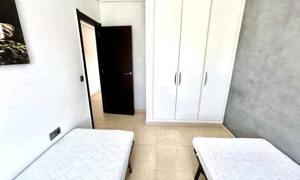 Revente - Apartment -
Villamartin - Costa Blanca