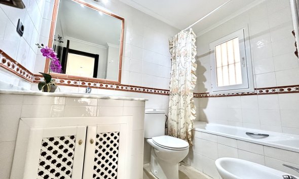 Revente - Apartment -
Villamartin - Costa Blanca