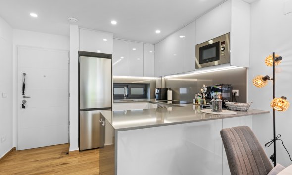 Revente - Apartment -
Villamartin - Costa Blanca