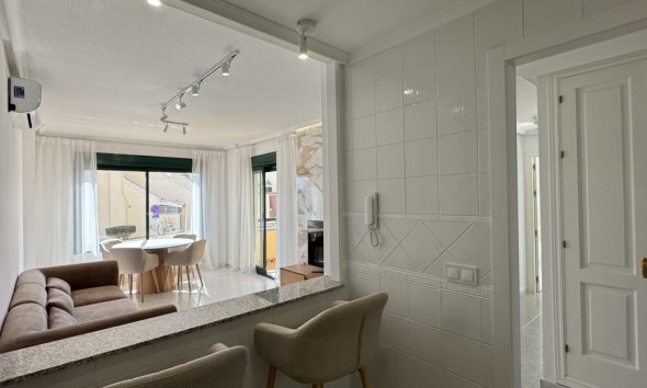 Revente - Apartment -
Orihuela Costa - Costa Blanca