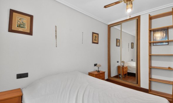 Revente - Apartment -
Torrevieja - Parque de las Naciones