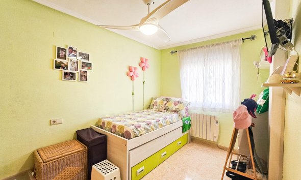 Revente - Apartment -
Torrevieja - Centro