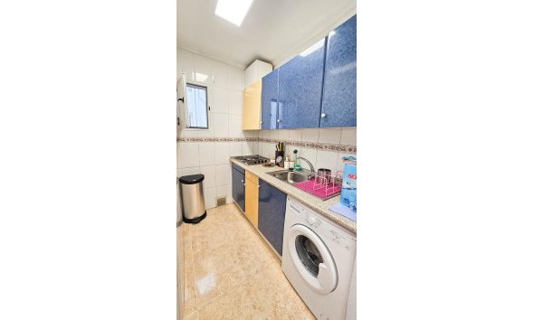 Revente - Apartment -
Torrevieja - Centro