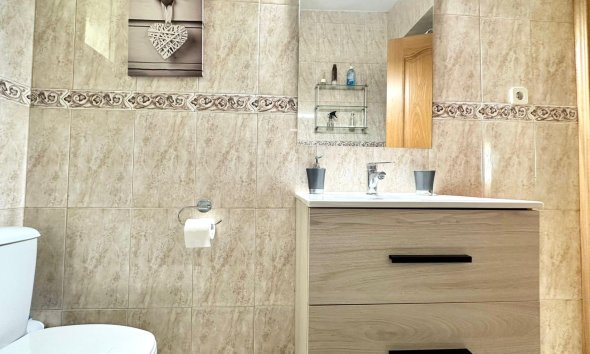 Revente - Apartment -
Torrevieja - Estacion De Autobuses