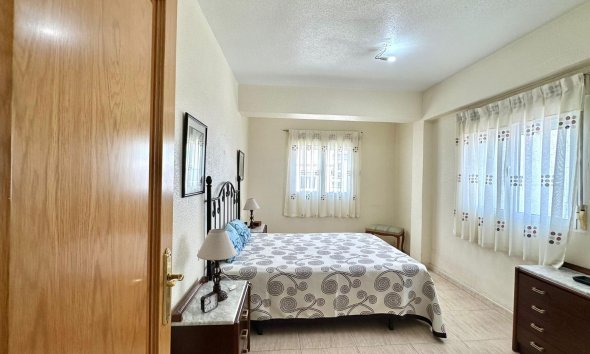 Revente - Apartment -
Torrevieja - Estacion De Autobuses