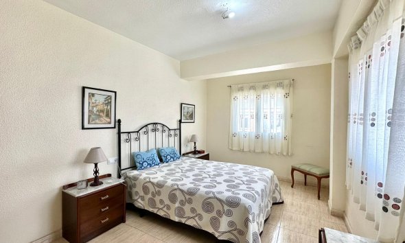 Revente - Apartment -
Torrevieja - Estacion De Autobuses