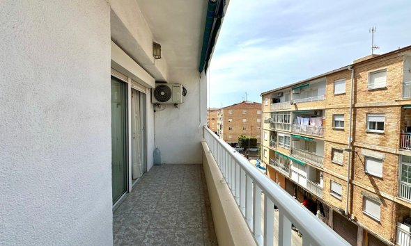 Revente - Apartment -
Torrevieja - Estacion De Autobuses