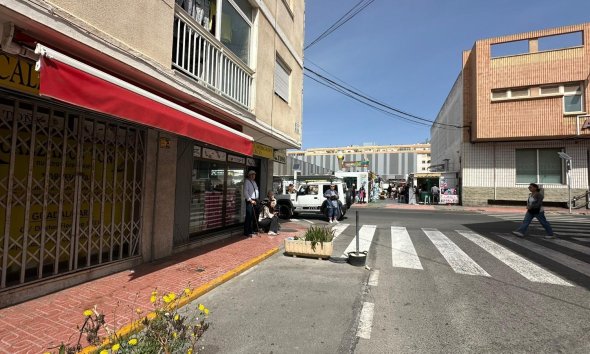 Revente - Apartment -
Torrevieja - Estacion De Autobuses