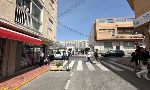 Revente - Apartment -
Torrevieja - Estacion De Autobuses