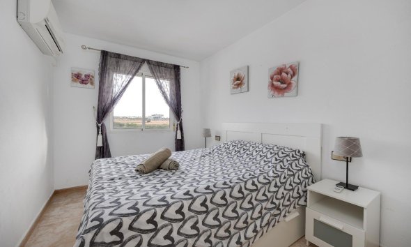 Revente - Bungalow -
Torrevieja - La Siesta - El Salado - Torreta