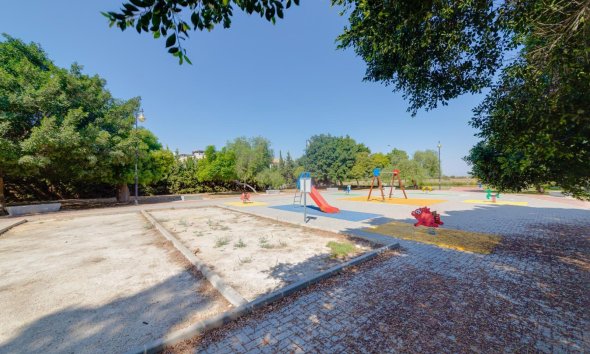 Revente - Bungalow -
Torrevieja - La Siesta - El Salado - Torreta