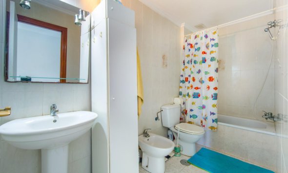 Revente - Apartment -
Torrevieja - Estacion De Autobuses