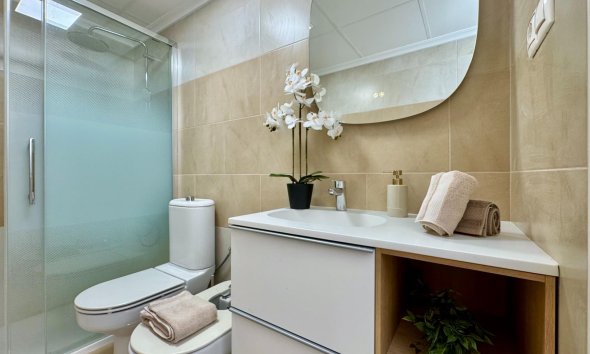 Revente - Apartment -
Torrevieja - Parque de las Naciones