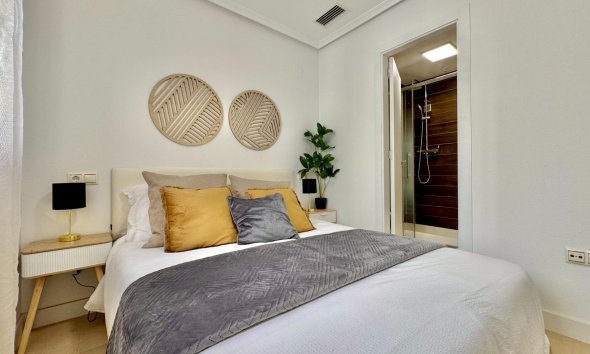 Revente - Apartment -
Torrevieja - Parque de las Naciones