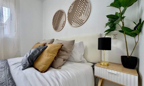 Revente - Apartment -
Torrevieja - Parque de las Naciones