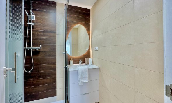 Revente - Apartment -
Torrevieja - Parque de las Naciones