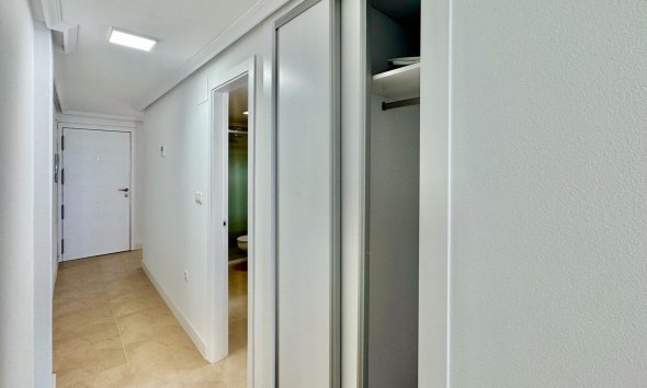 Revente - Apartment -
Torrevieja - Parque de las Naciones