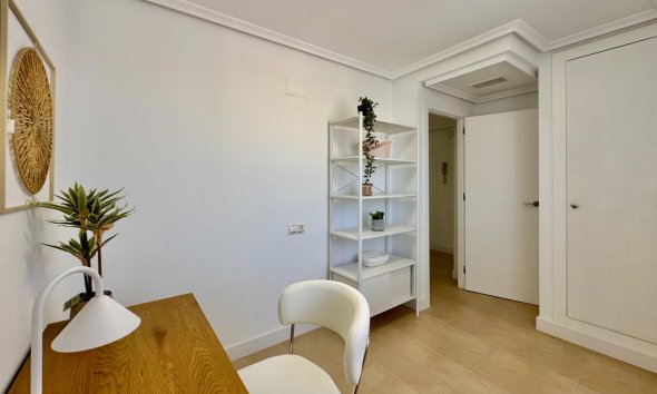 Revente - Apartment -
Torrevieja - Parque de las Naciones