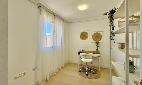 Revente - Apartment -
Torrevieja - Parque de las Naciones