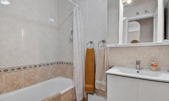 Revente - Penthouse Penthouse -
Torrevieja - Calas Blancas