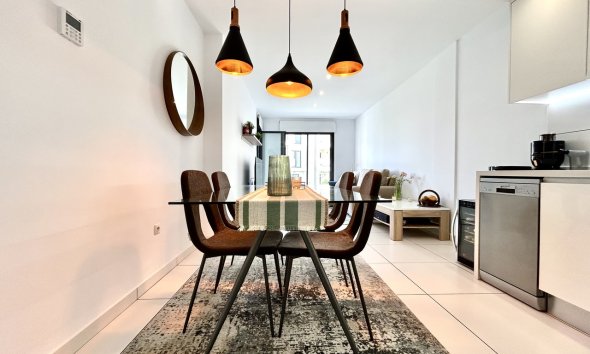 Revente - Apartment -
Villamartin - Costa Blanca